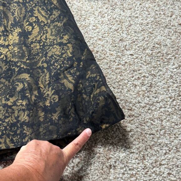 VINTAGE Gold & Black Brocade CLARALURA CALIFORNIA, FUR TRIMMED jacket - Picture 8 of 16